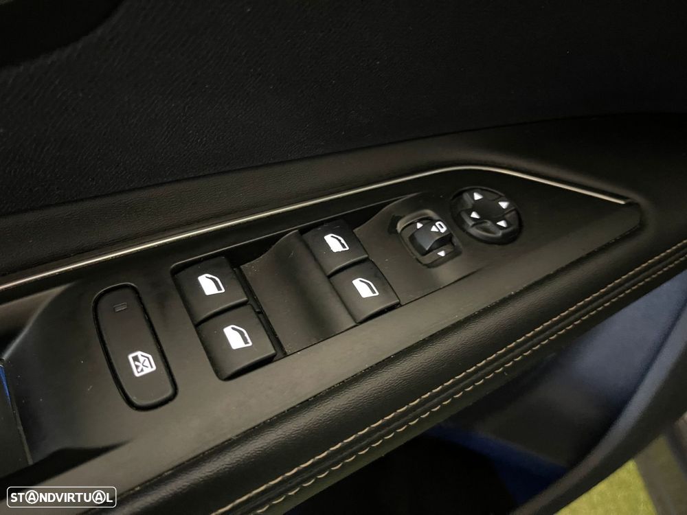 Peugeot 5008 2.0 BlueHDi GT Line EAT8 - 34