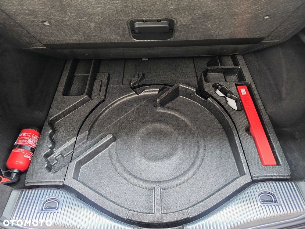 Ford Mondeo 1.5 EcoBoost Ambiente Plus - 19