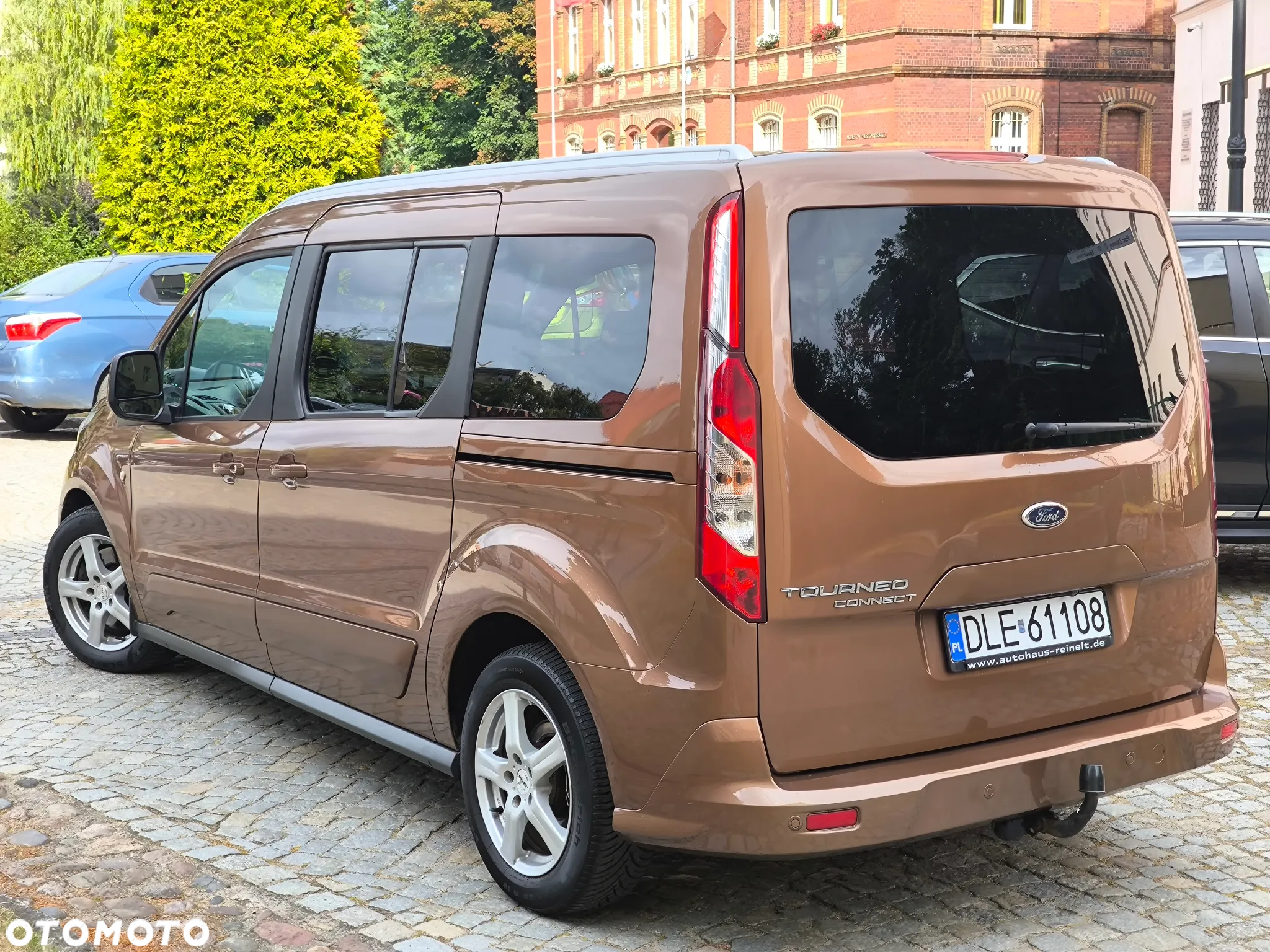 Ford Tourneo Connect Grand - 12