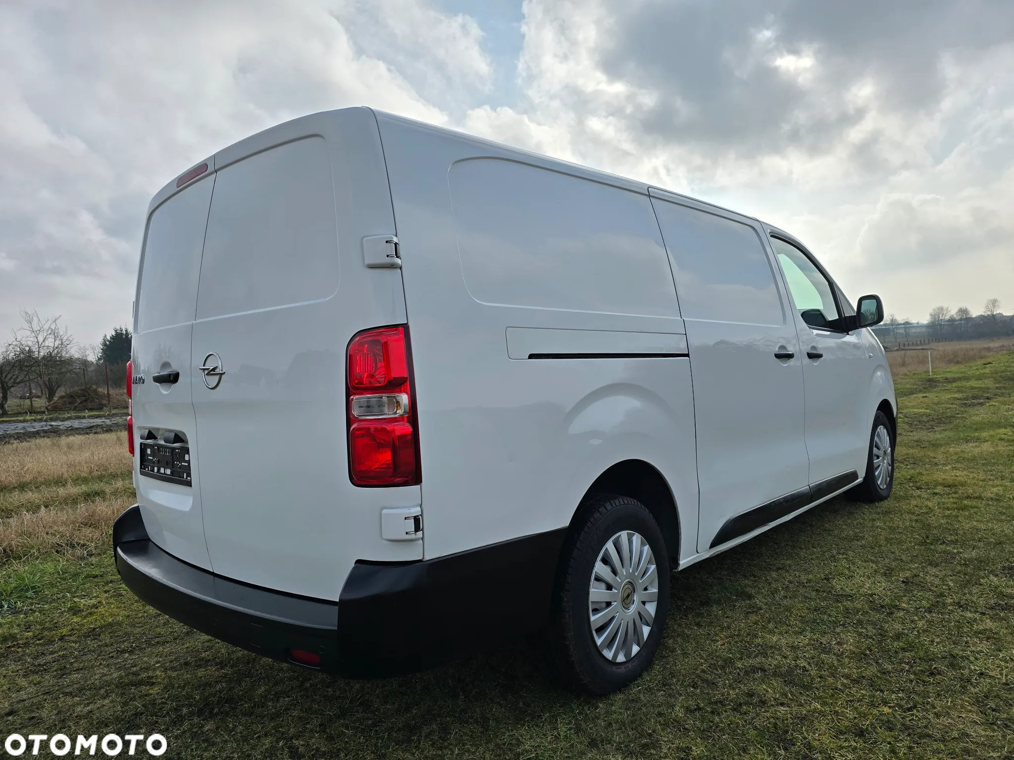 Opel Vivaro - 9