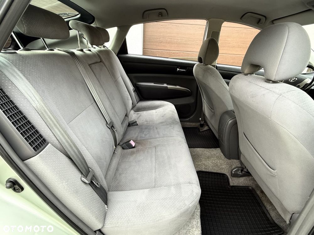 Toyota Prius 1.5 VVT-i Sol - 24