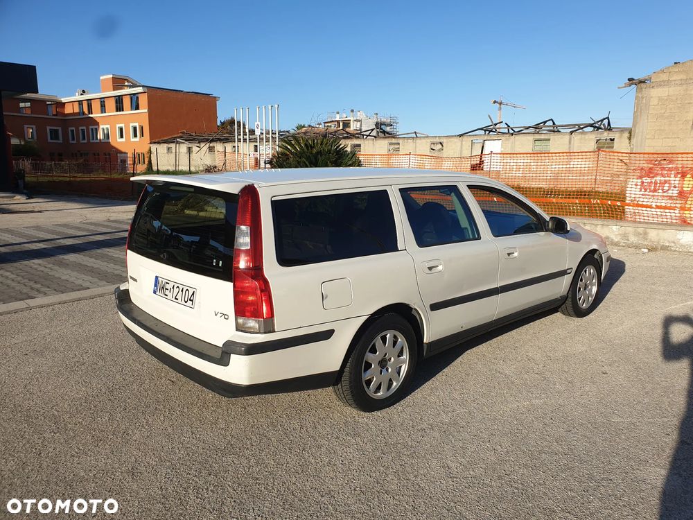 Volvo V70 - 3