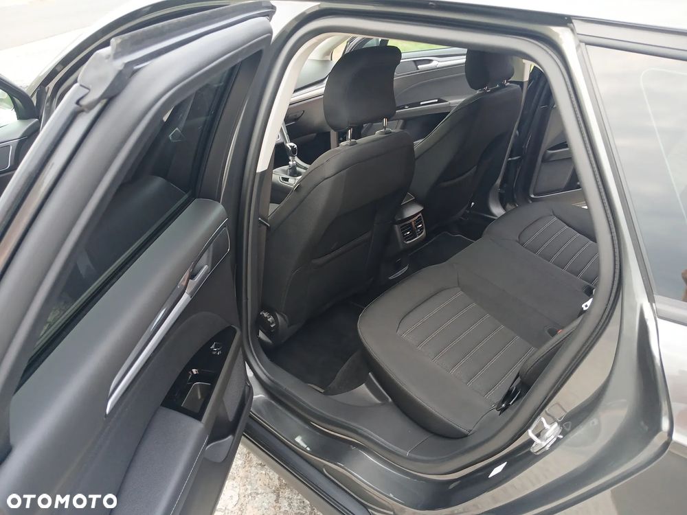 Ford Mondeo - 18