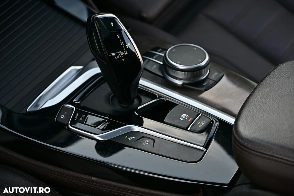 BMW X4 xDrive30i AT xLine - 26