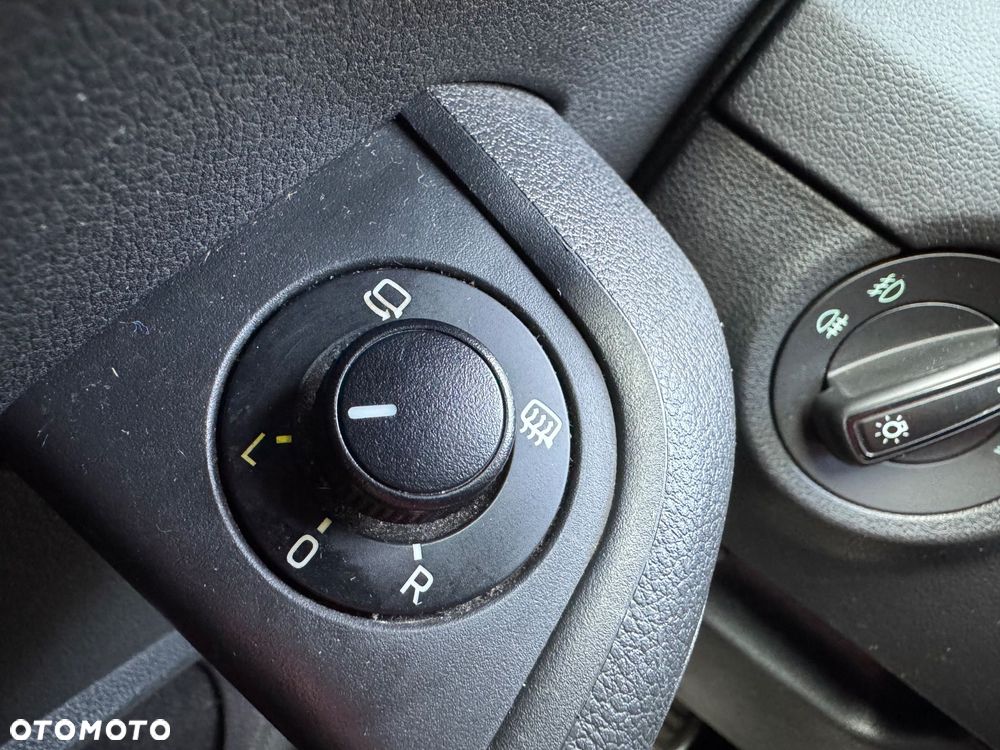 Skoda Octavia Combi 2.0 TDI RS - 30