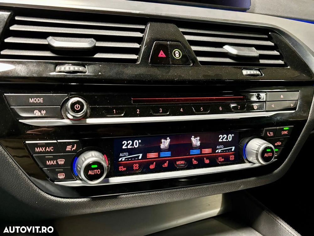 BMW Seria 5 540i xDrive AT - 23