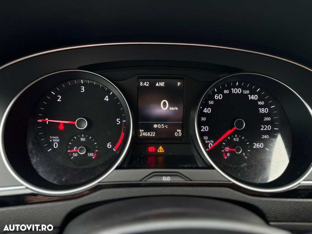 Volkswagen Passat - 13