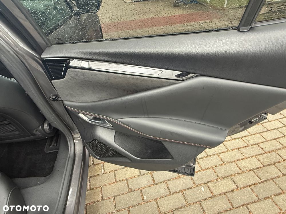 DS Automobiles DS 4 1.6 E-Tense Performance Line + - 31