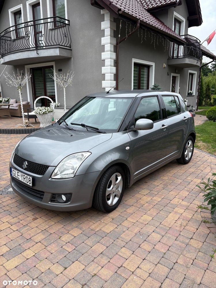 Suzuki Swift - 3