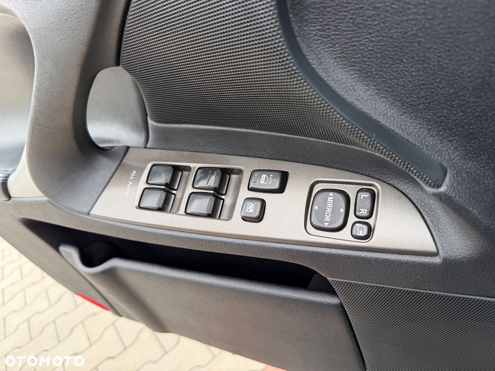 Lexus IS 220 D Comfort - 31