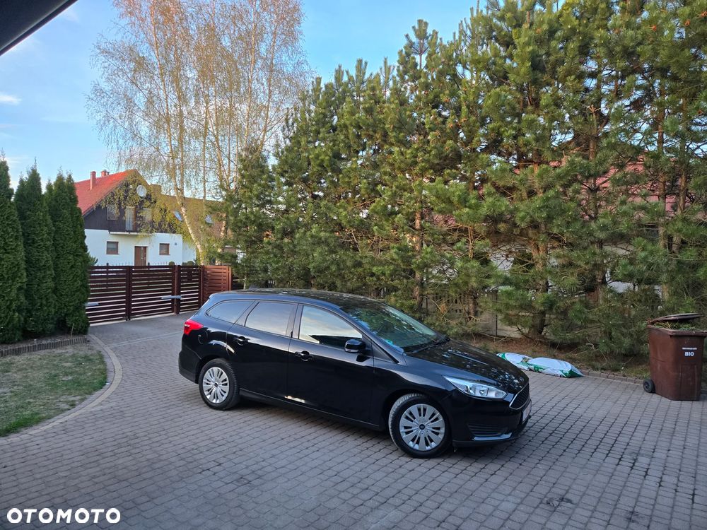 Ford Focus 1.6 TDCi DPF Start-Stopp-System SYNC Edition - 19