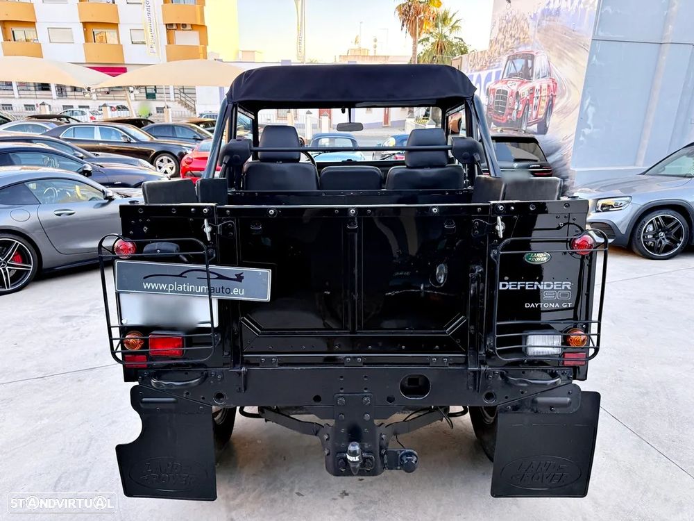 Land Rover Defender 90 2.5 Td5 Soft Top - 4