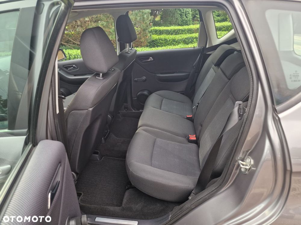 Mercedes-Benz Klasa A 160 BlueEFFICIENCY Elegance - 20