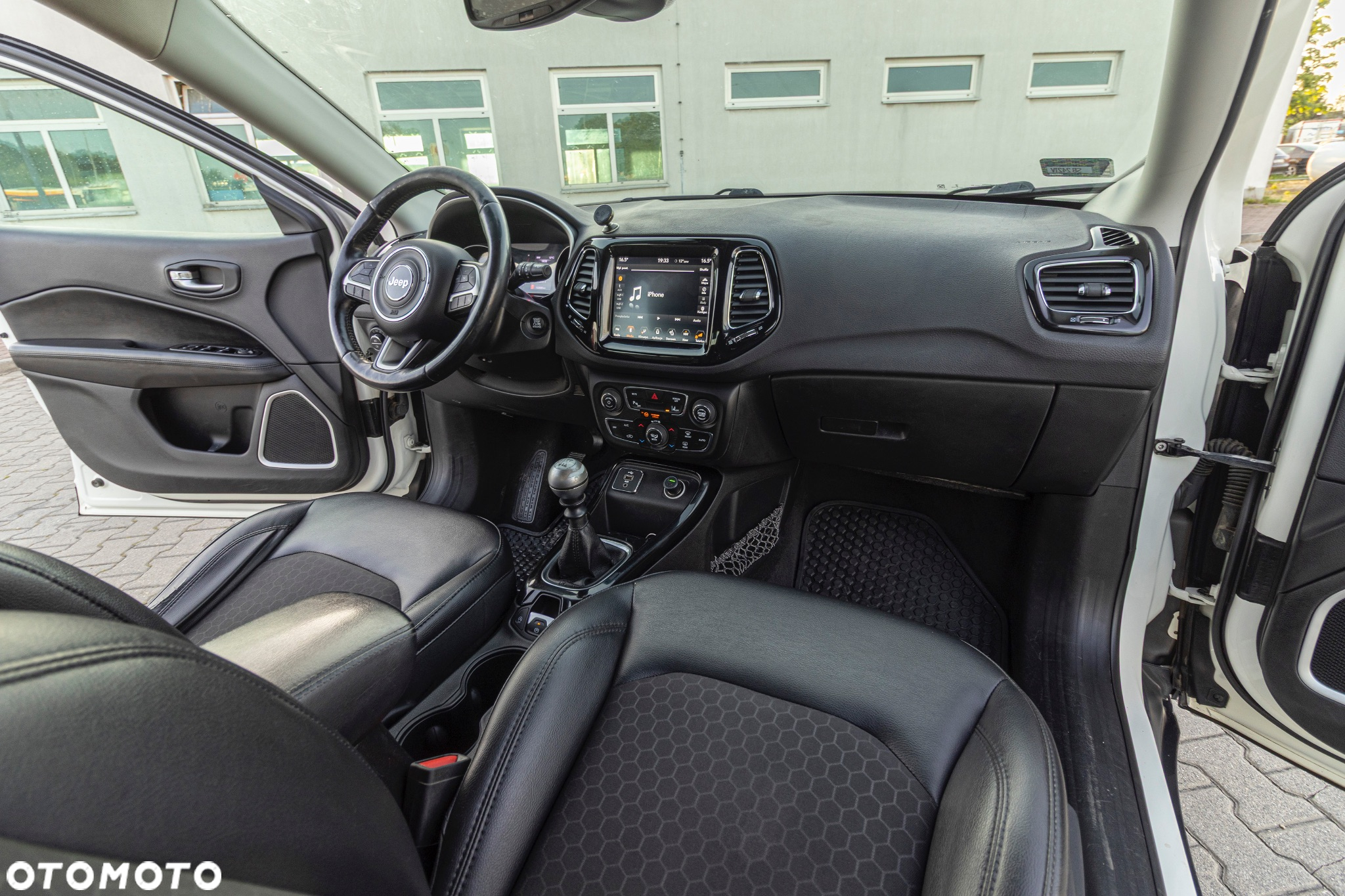 Jeep Compass 1.4 TMair Limited FWD S&S - 40