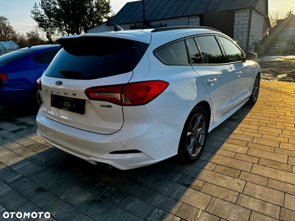 Ford Focus 1.0 EcoBoost Hybrid ST-LINE STYLE - 4
