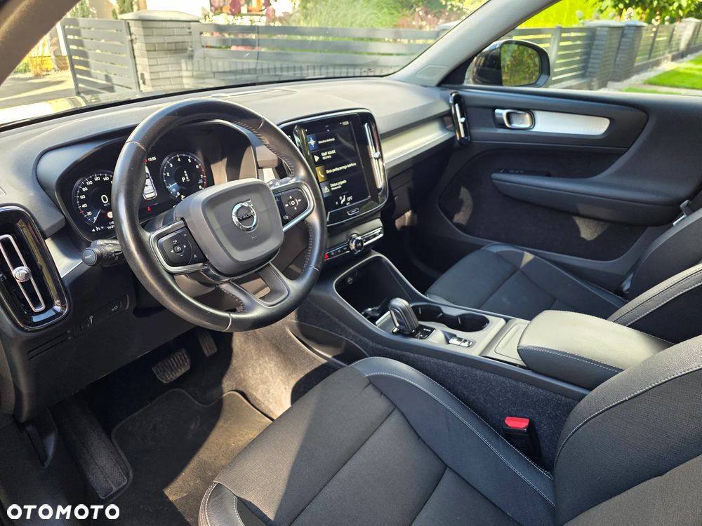 Volvo XC 40 T3 Geartronic Momentum - 14
