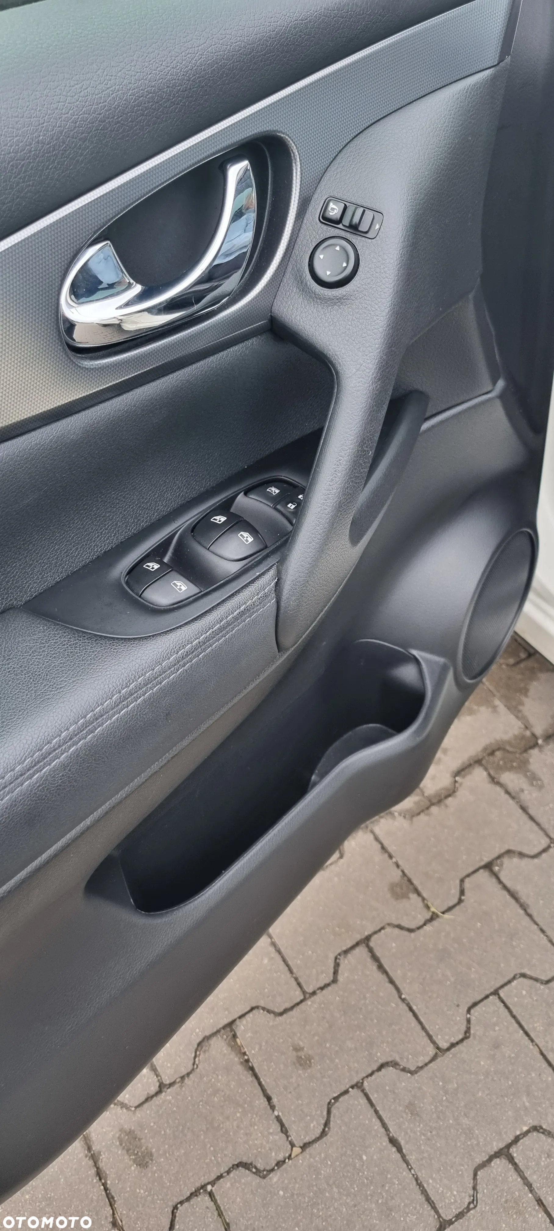 Nissan Qashqai 1.5 dCi N-Connecta DCT - 8