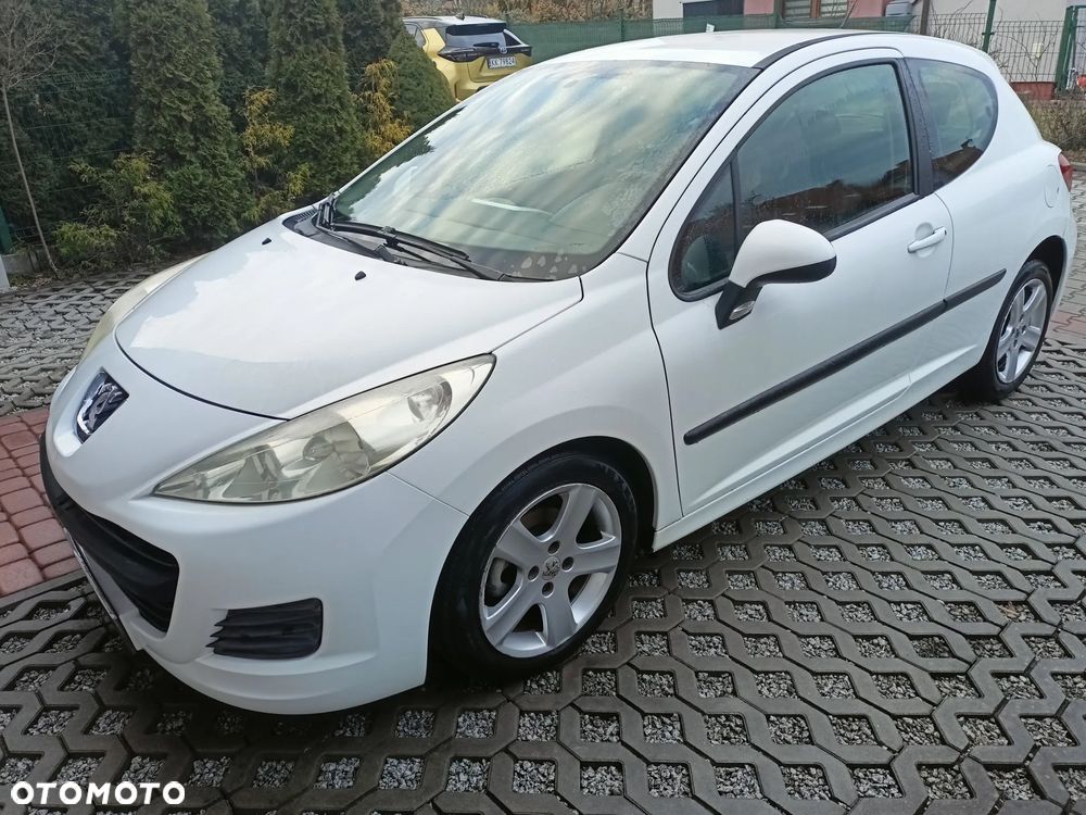 Peugeot 207 1.4 HDi Presence - 1