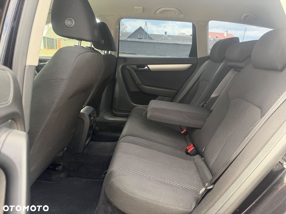 Volkswagen Passat 1.6 TDI BlueMotion Technology Trendline - 5