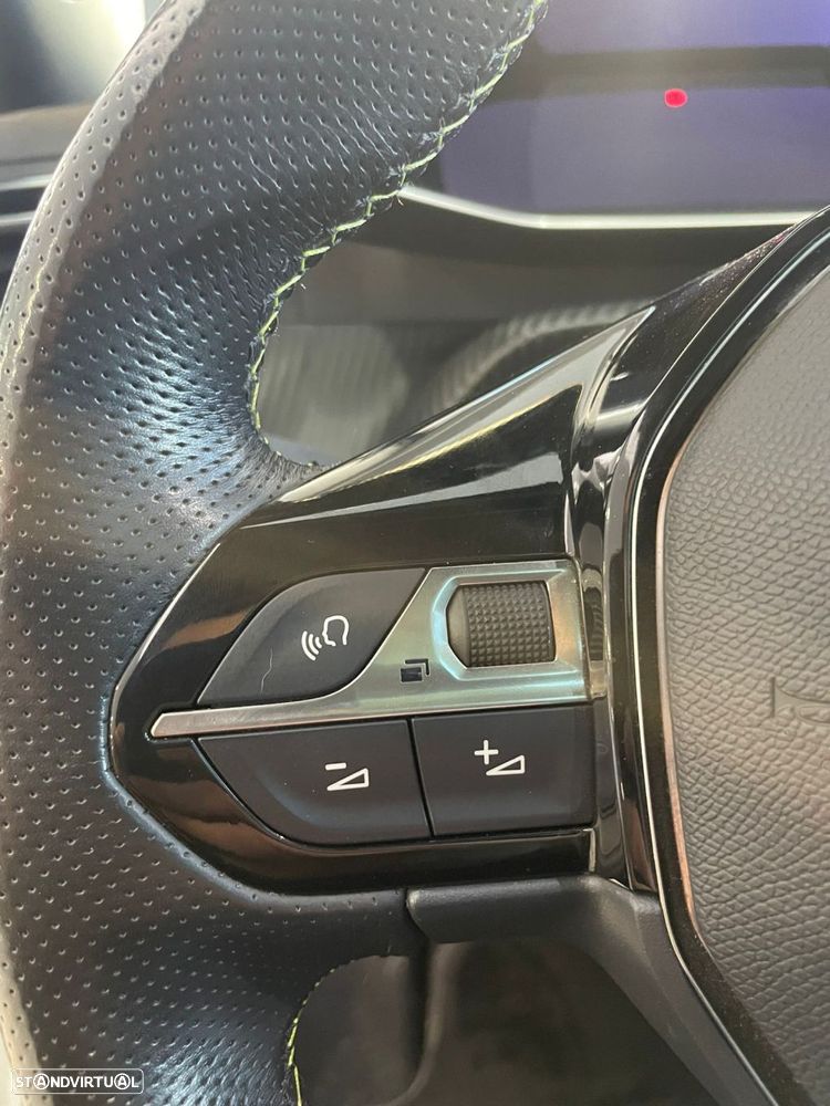 Peugeot e-2008 GT - 15