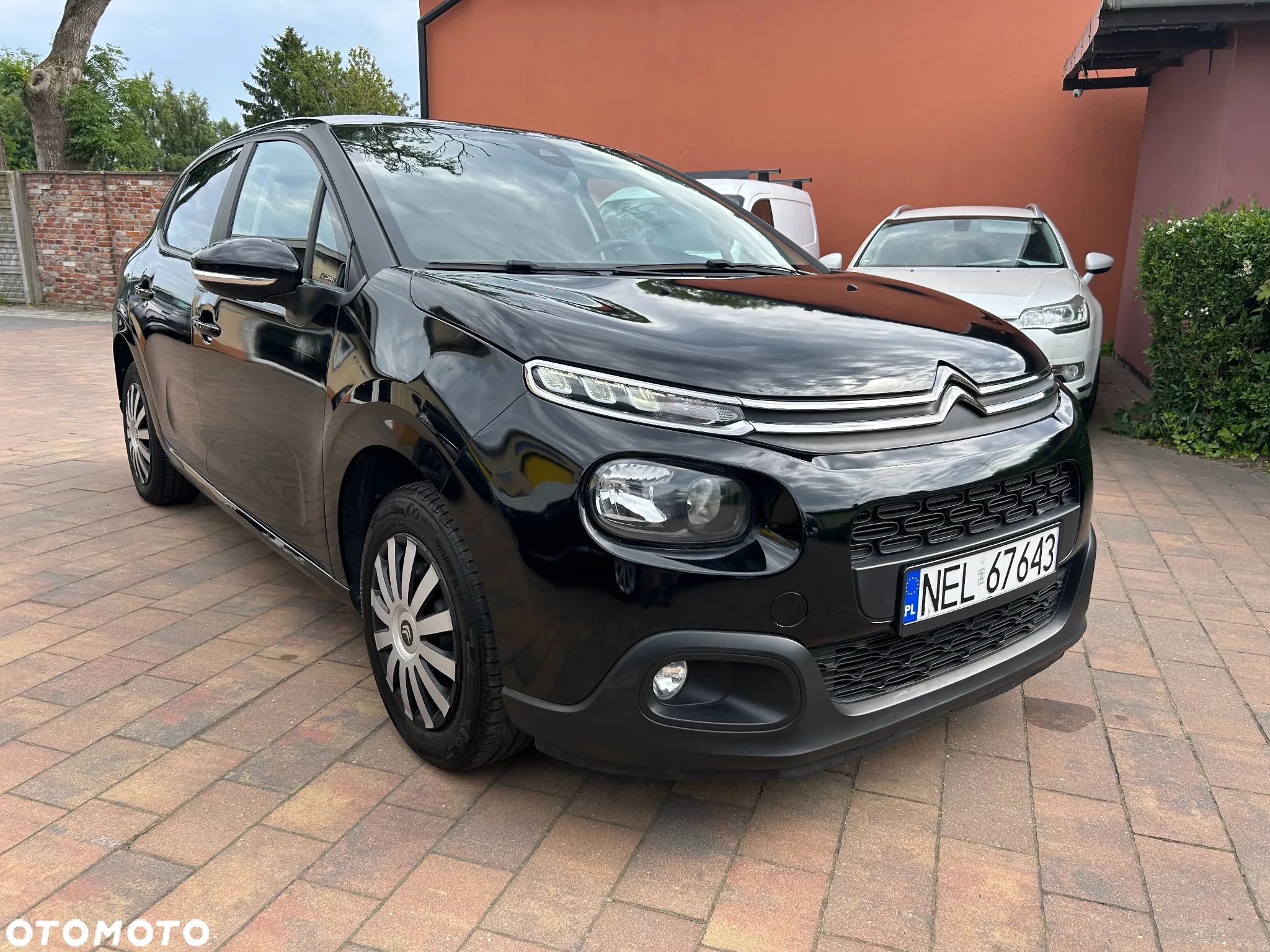 Citroën C3 Pure Tech 82 SHINE - 1