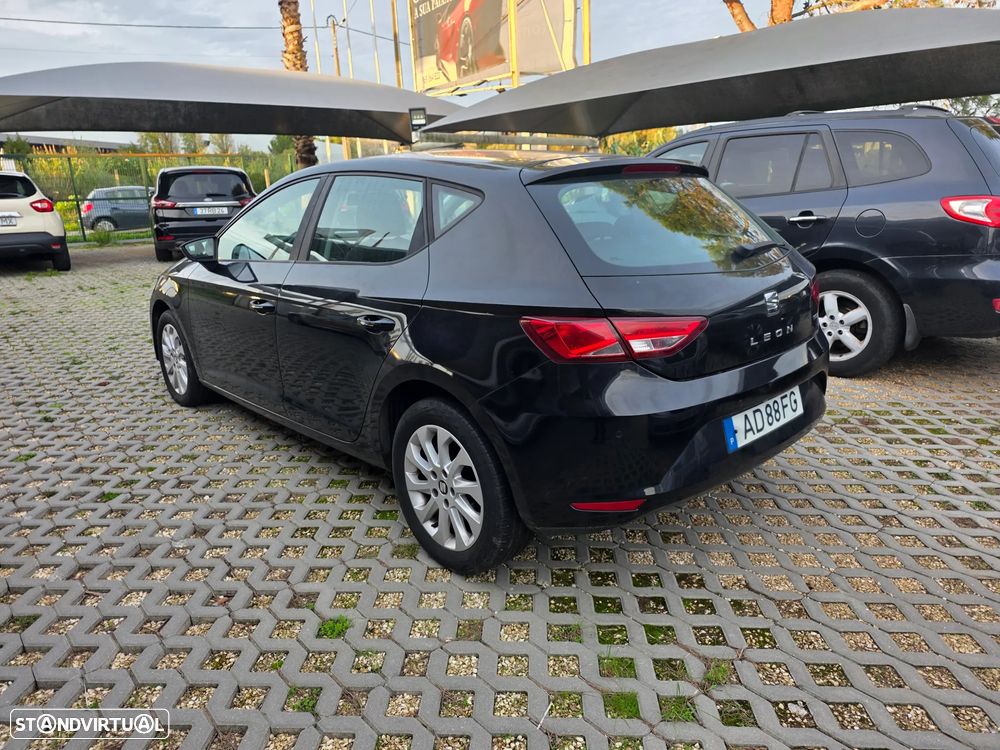 SEAT Leon 1.6 TDI S&S Style - 6