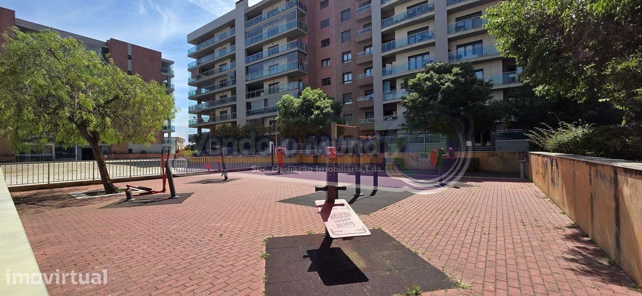 Apartamento T2 em Alverca do Ribatejo (ALV261) - Grande imagem: 2/23