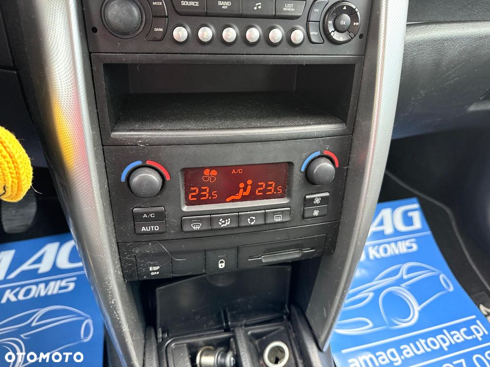 Peugeot 207 120 Premium - 21