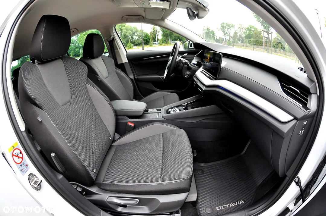 Skoda Octavia 1.5 TSI e-TEC DSG Ambition - 31