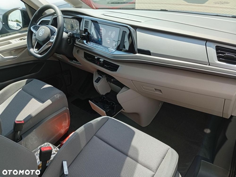 Volkswagen Multivan - 12