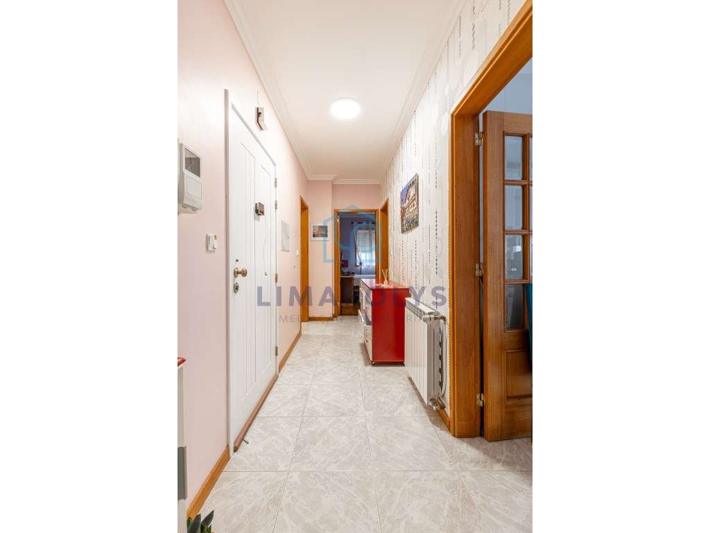 Apartamento T2 com lugar de garagem - Grande imagem: 4/11