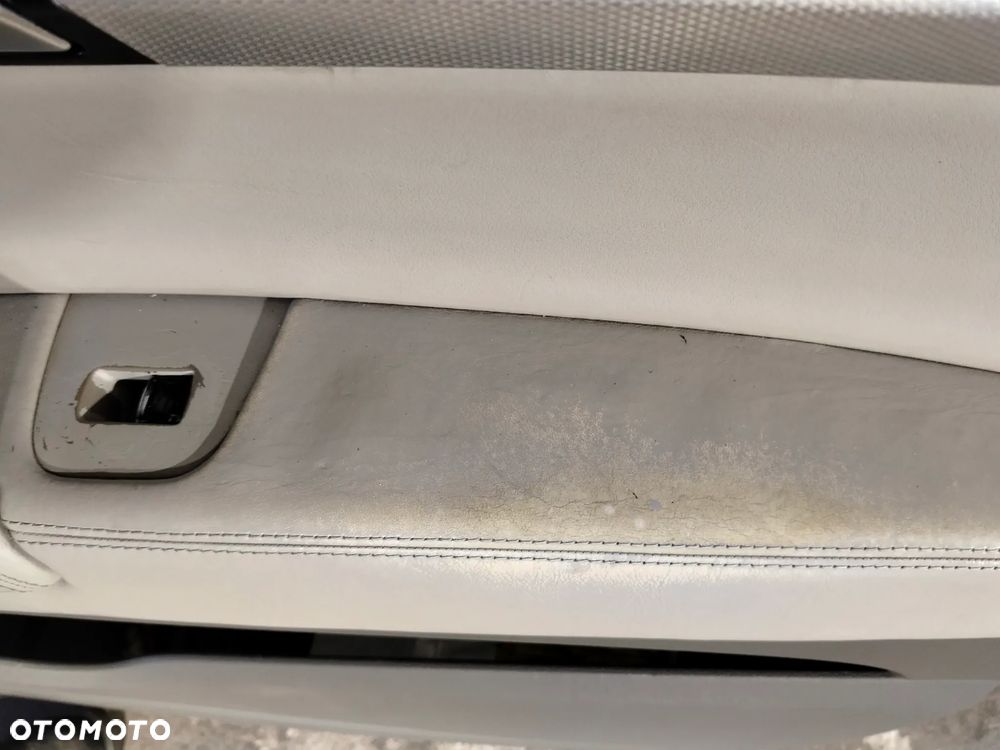 Boczki drzwi Audi Q7 - 5