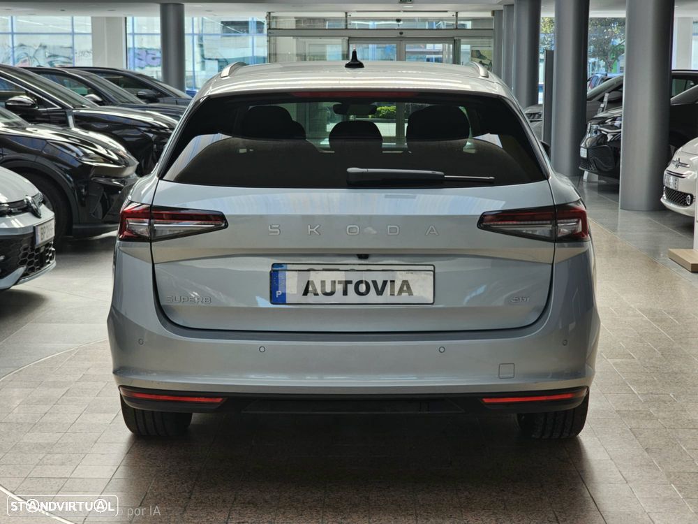 Skoda Superb 1.5 TSI iV Selection DSG - 3