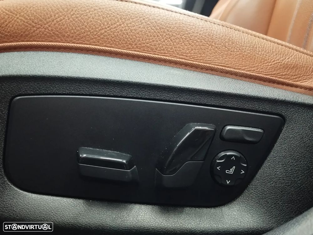 BMW 530 e Line Luxury - 24
