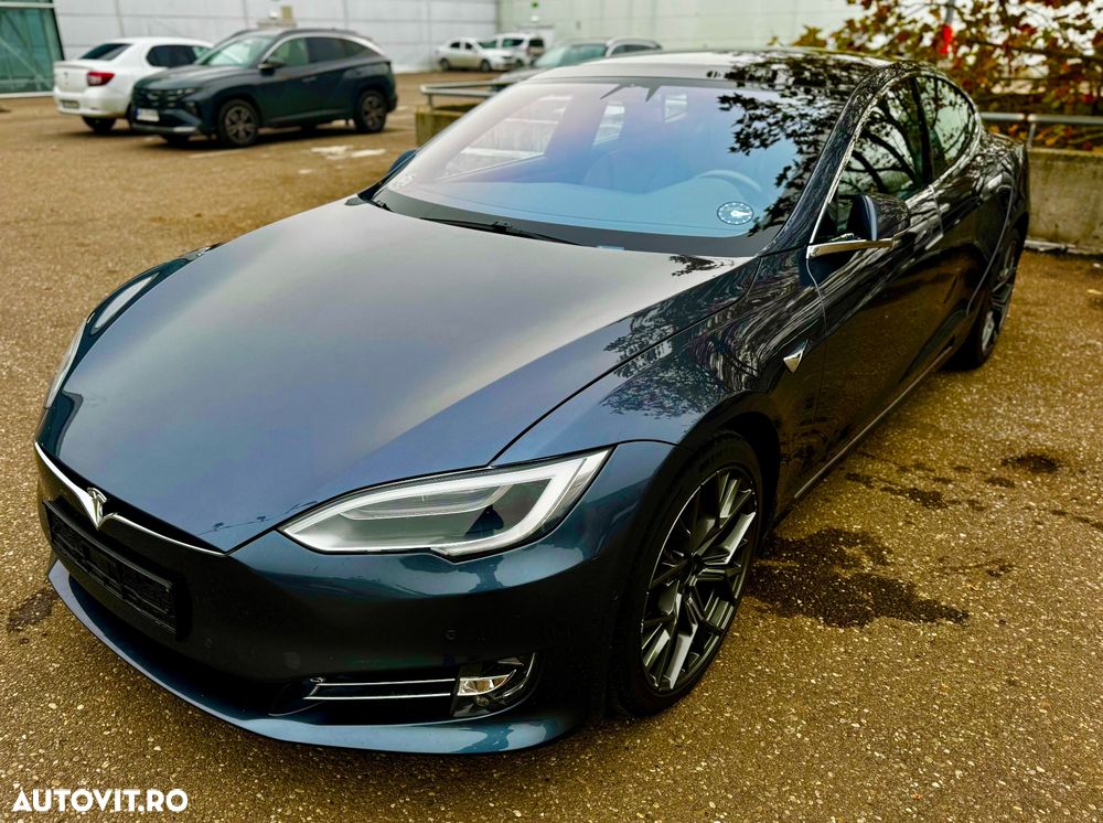 Tesla Model S Ludicrous Performance - 4