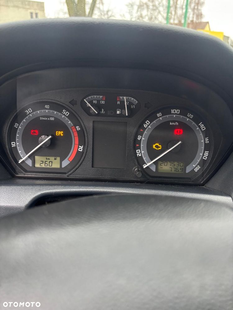 Skoda Fabia 1.4 16V Ambiente - 1