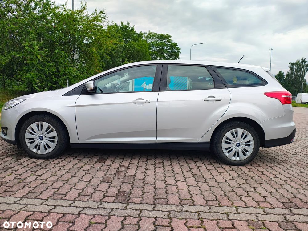 Ford Focus 1.5 TDCi SYNC Edition - 9