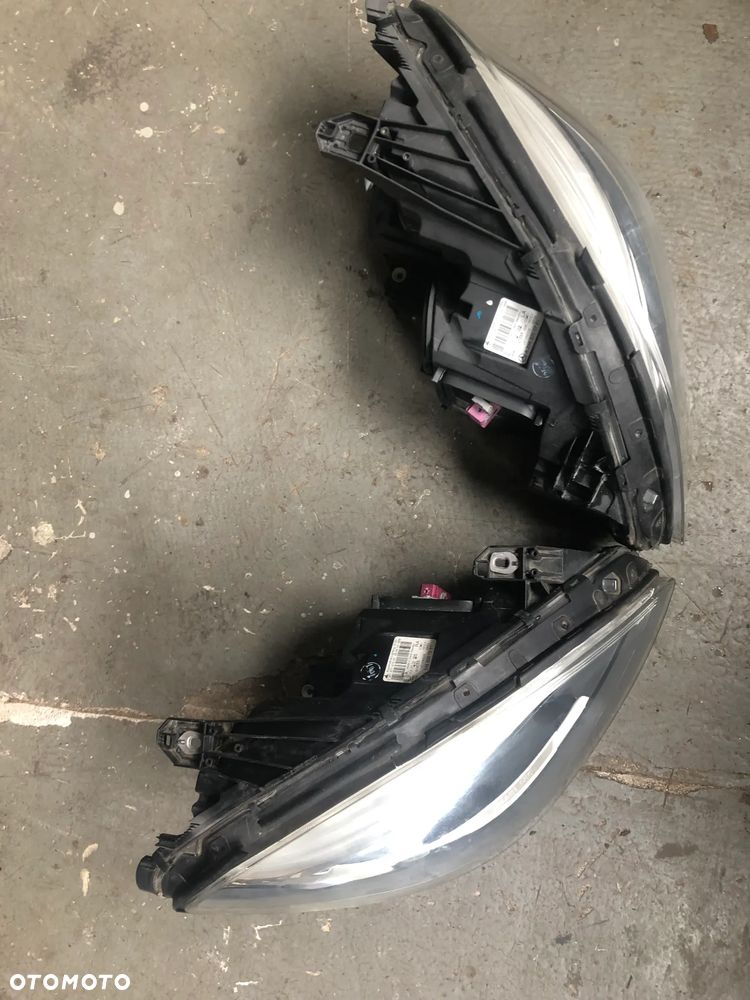 MERCEDES-BENZ B W246 W242 LAMPA PRAWY PRZÓD BI-XENON A2468207261 - 4