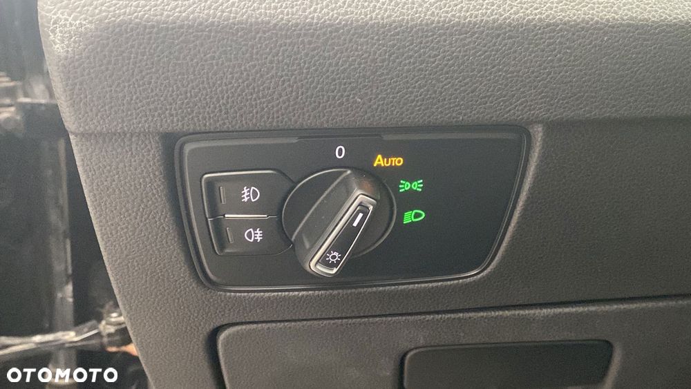 Volkswagen Passat - 25