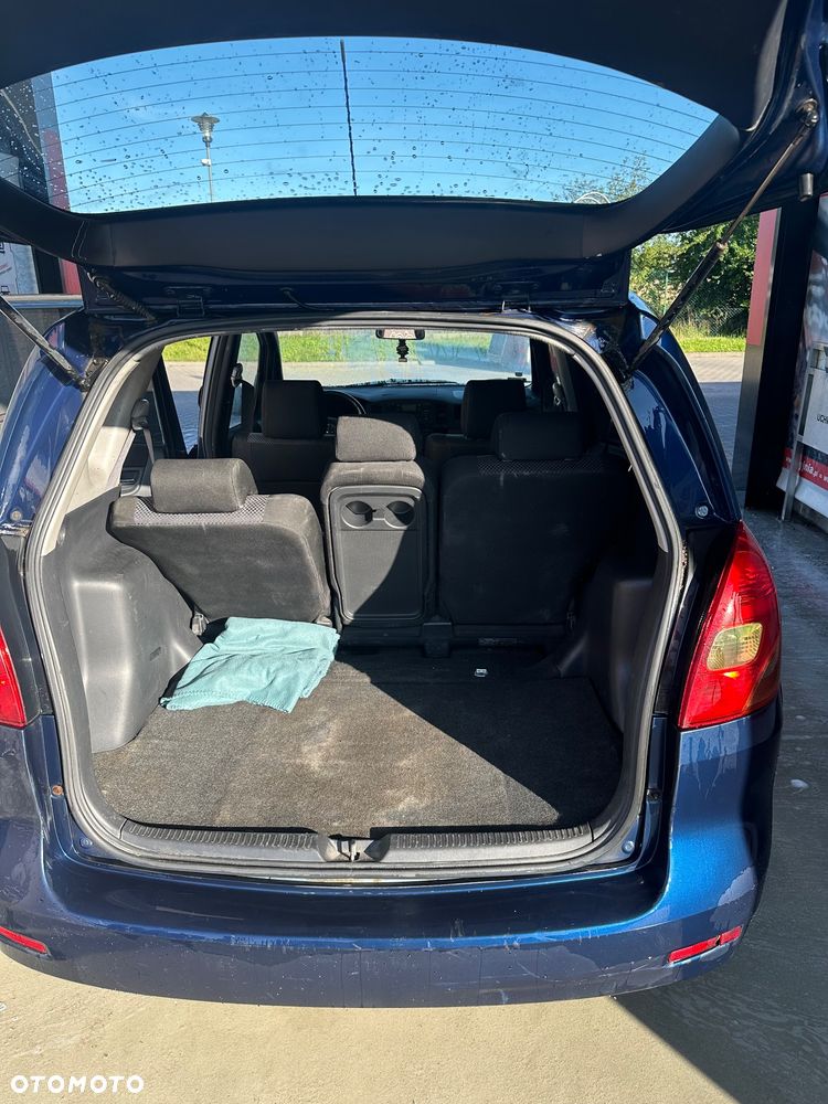 Toyota Corolla Verso 1.6 Terra - 8