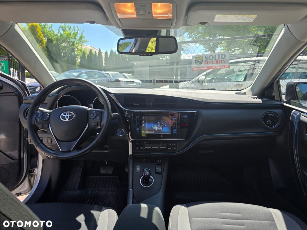 Toyota Auris 1.8 HSD Luna - 15