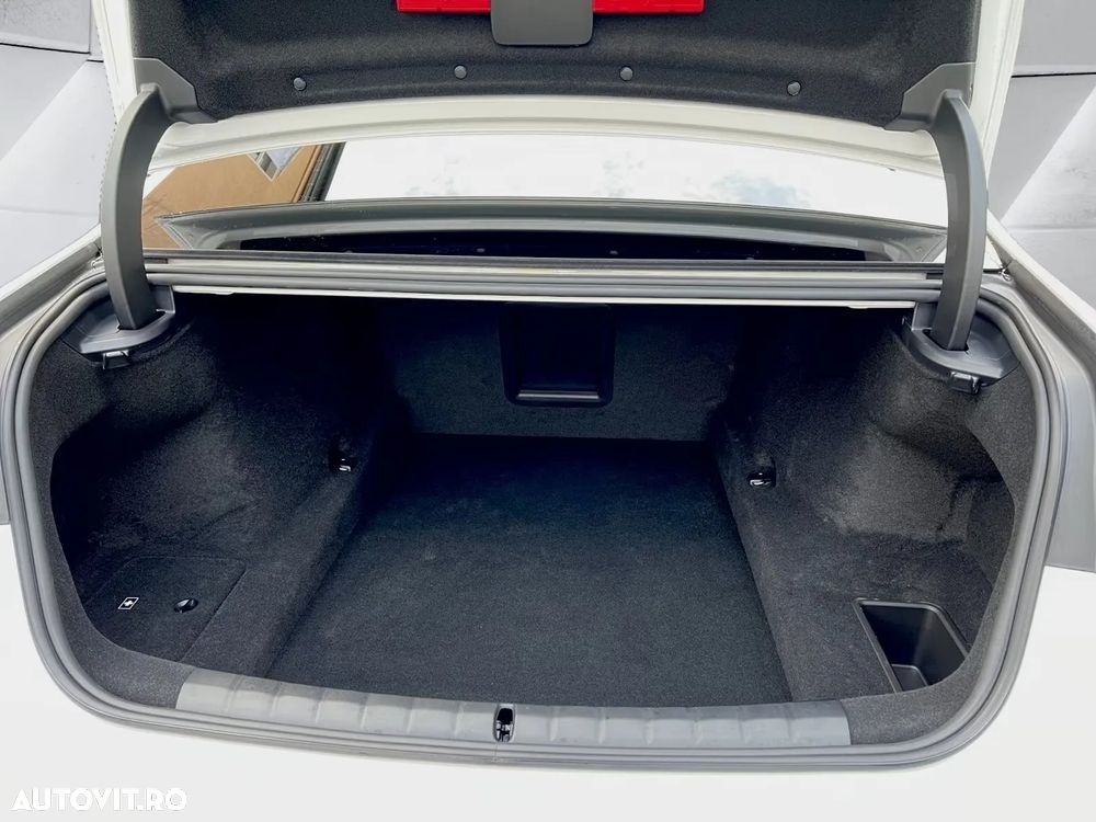 BMW Seria 7 740d xDrive - 26