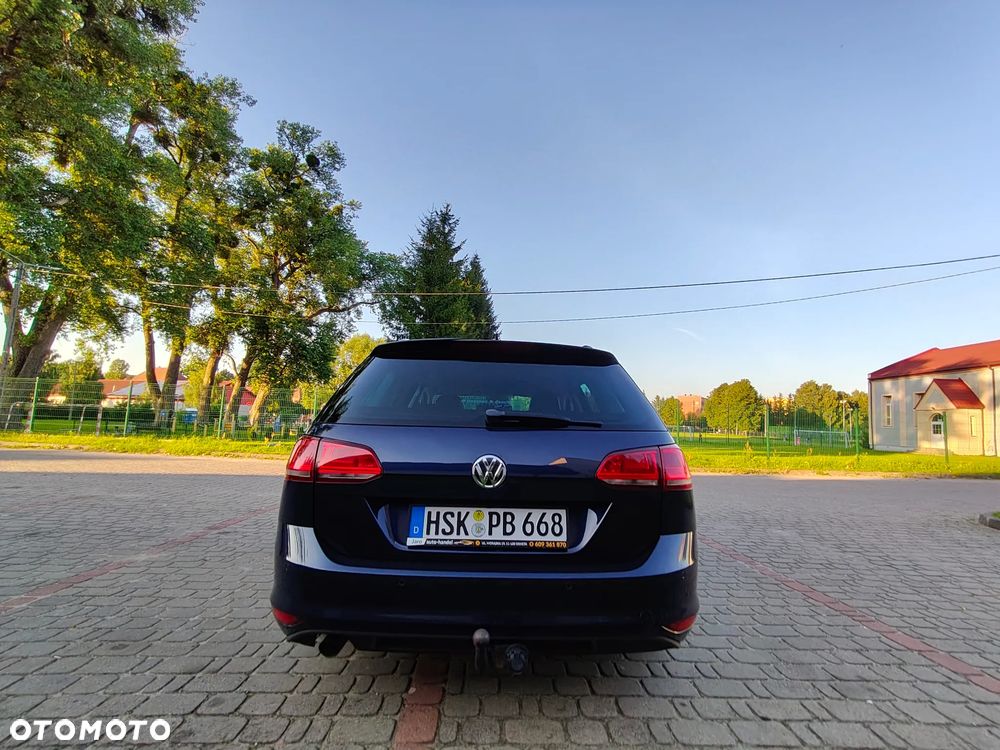 Volkswagen Golf - 32