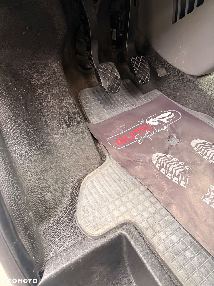 Volkswagen Transporter - 35