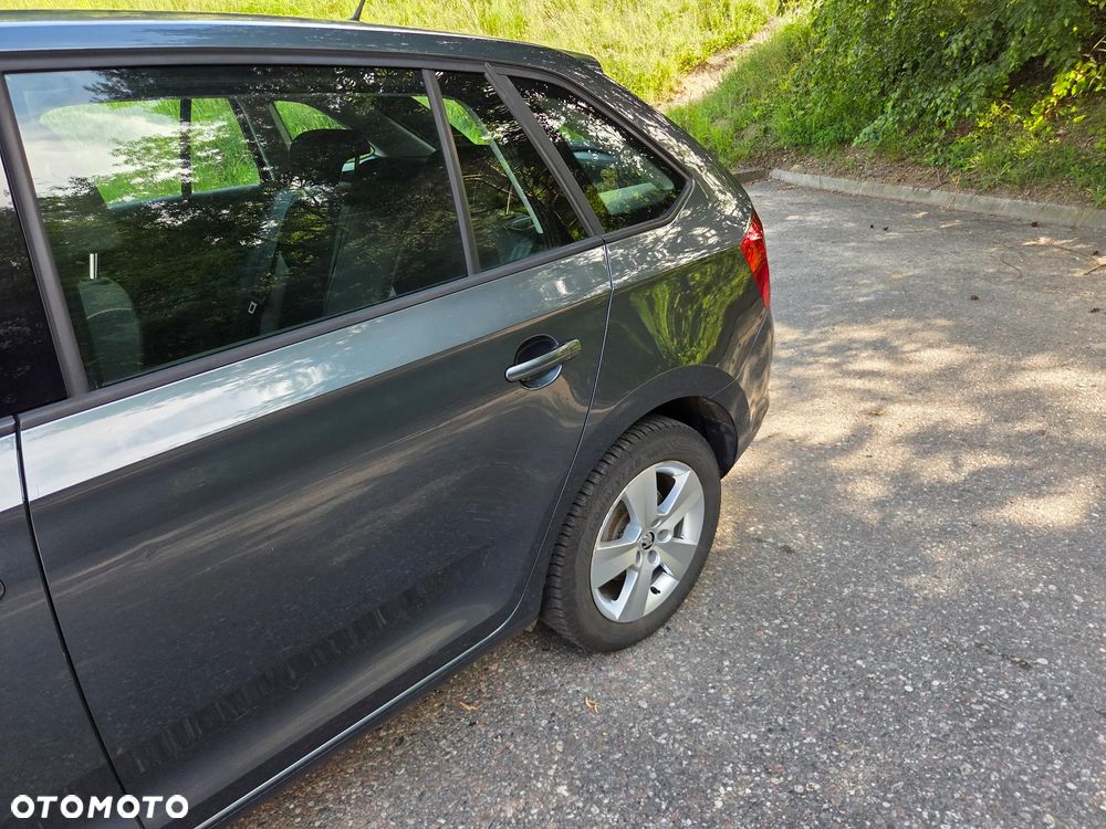Skoda RAPID 1.2 TSI Ambition - 4