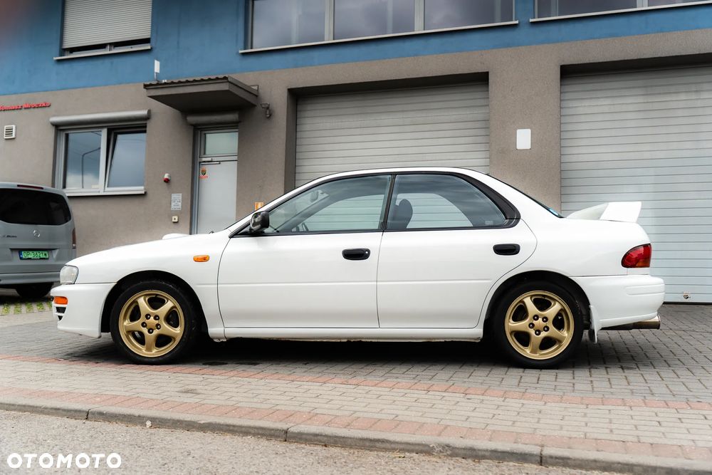 Subaru Impreza 2.0 GT - 3