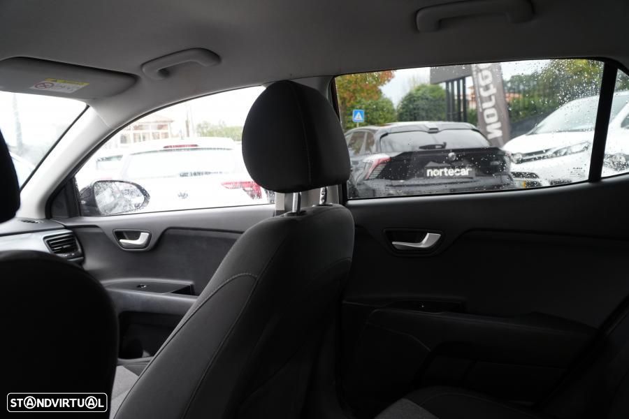 Kia Stonic 1.2 Dynamic - 9