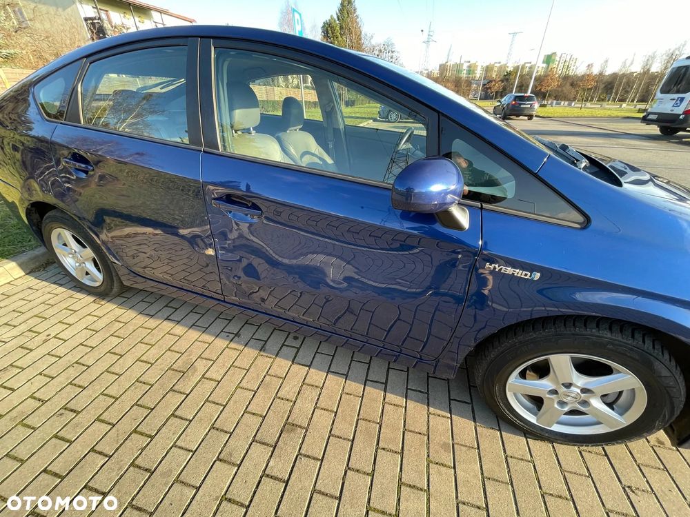 Toyota Prius (Hybrid) Sol - 7