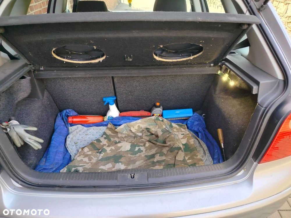 Volkswagen Polo - 8