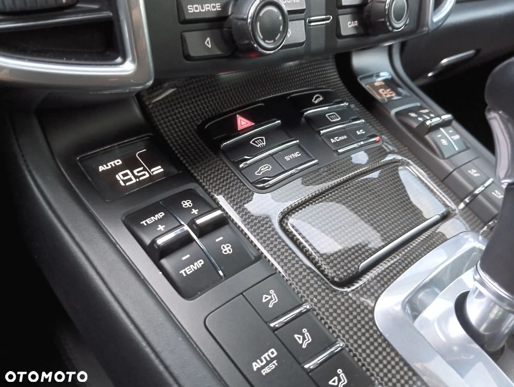 Porsche Cayenne Diesel Platinum Edition - 25